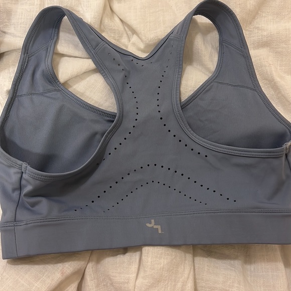 Target Sports Bra - Picture 2 of 2